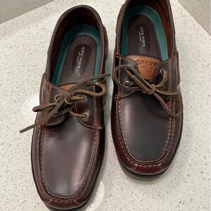Men’s Sperry Topsiders practically brand new!!